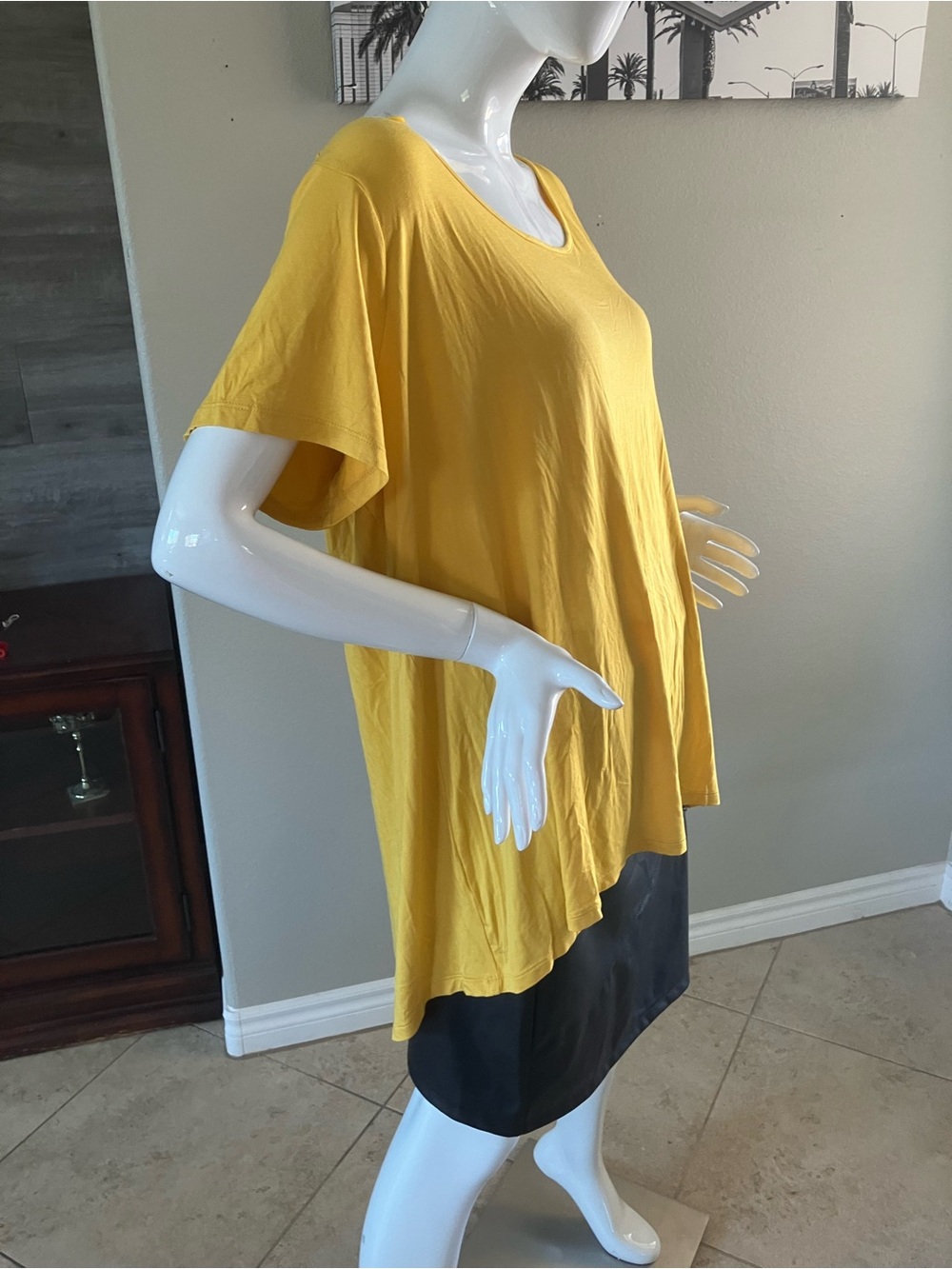 Philosophy Woman Bright Mustard Yellow Scoop Neck Tee 2X - Picture 4 of 9